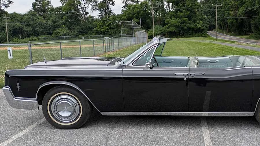 1966 Lincoln Continental 4th Gen - Image 7 of 30