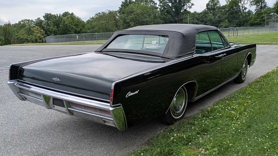 1966 Lincoln Continental 4th Gen - Image 17 of 30