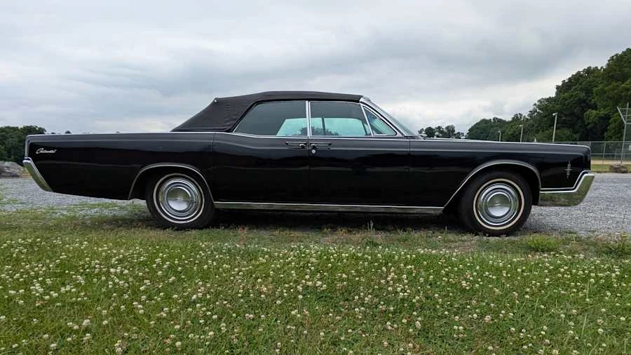1966 Lincoln Continental 4th Gen - Image 9 of 30