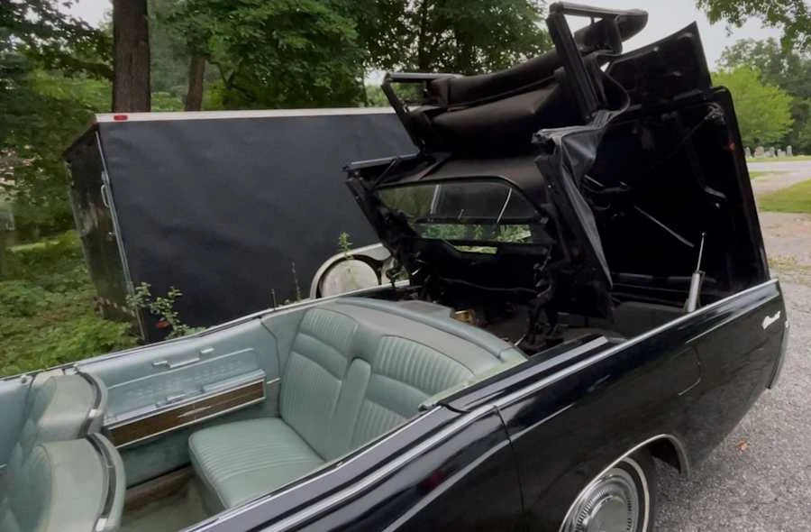 1966 Lincoln Continental 4th Gen - Image 24 of 30