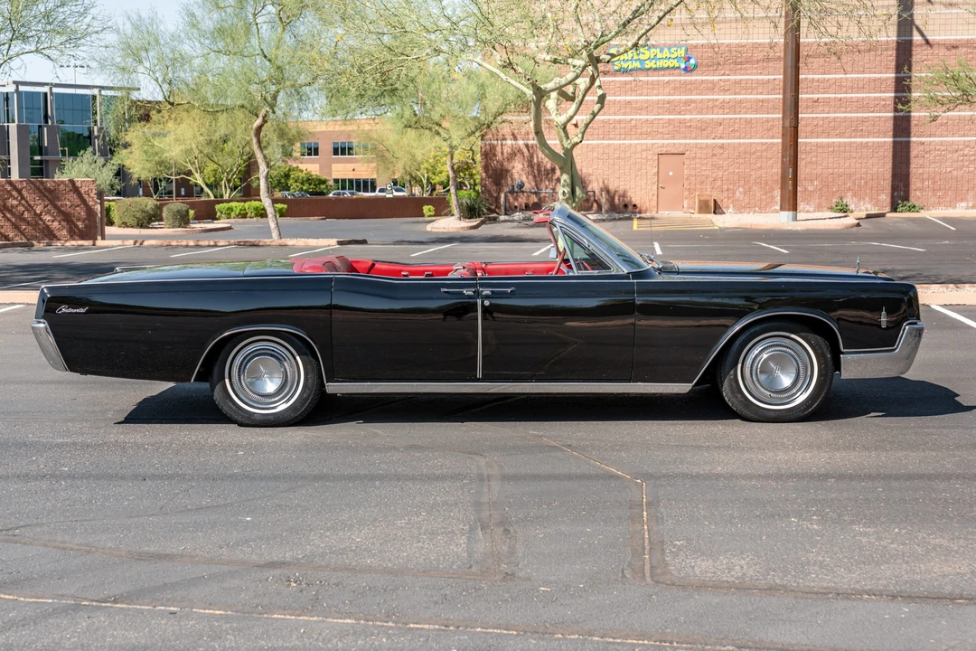 1966 Lincoln Continental 4th Gen - Image 7 of 31