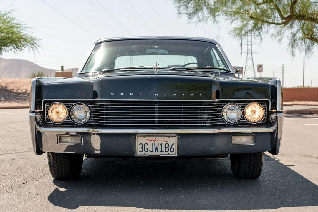 1966 Lincoln Continental 4th Gen - Image 10 of 31