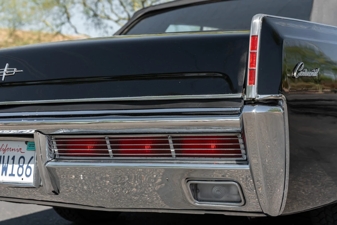 1966 Lincoln Continental 4th Gen - Image 28 of 31