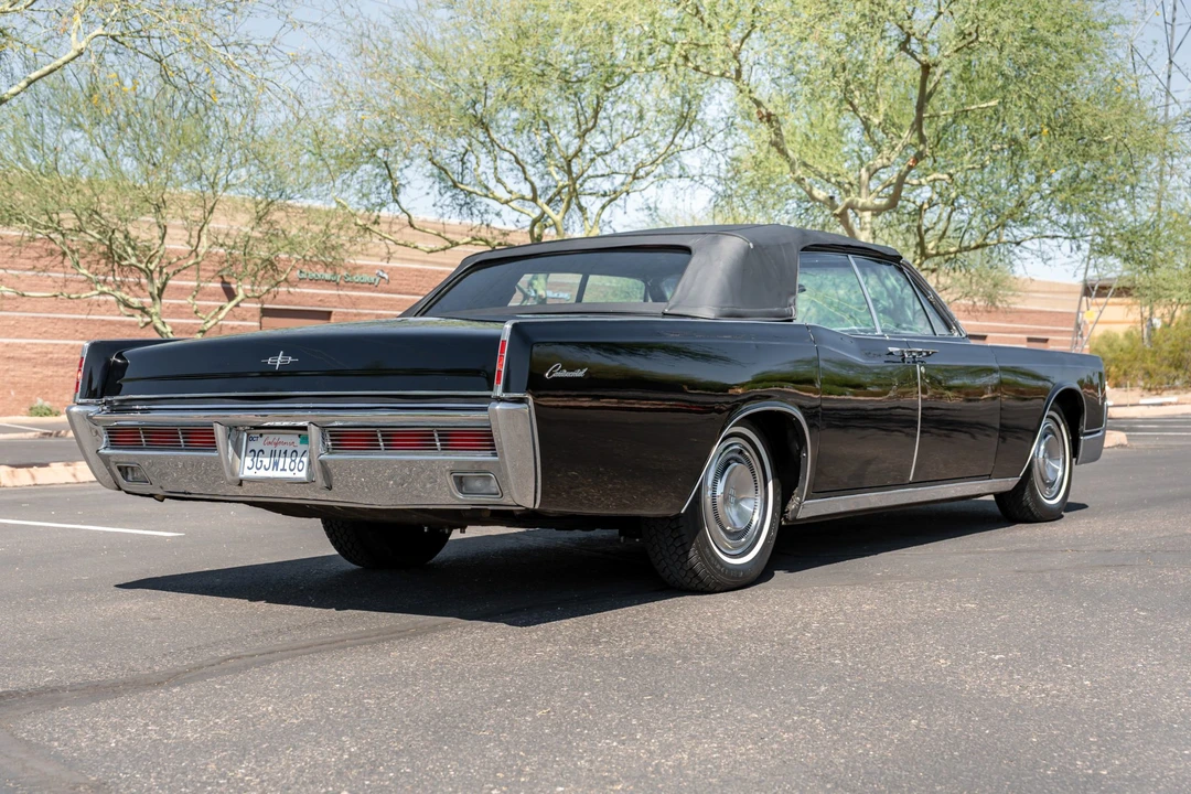 1966 Lincoln Continental 4th Gen - Image 16 of 31