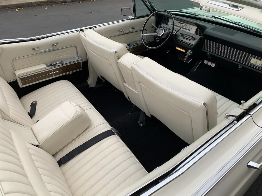 1966 Lincoln Continental 4th Gen - Image 6 of 12