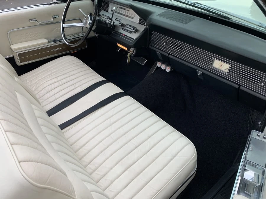 1966 Lincoln Continental 4th Gen - Image 7 of 12