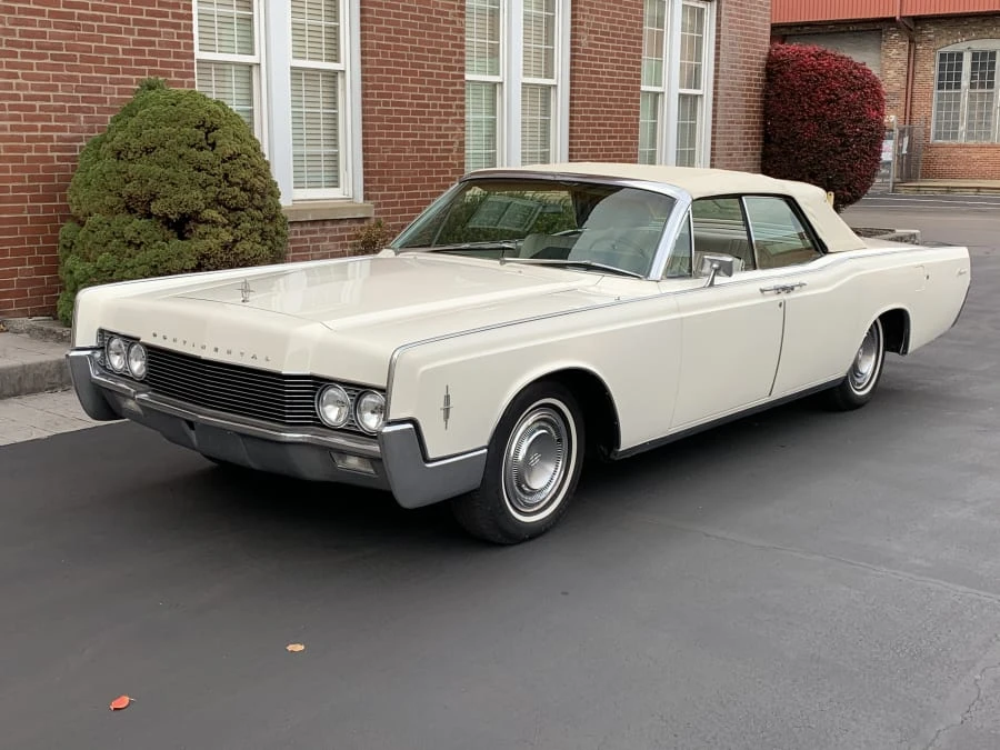 1966 Lincoln Continental 4th Gen - Image 10 of 12