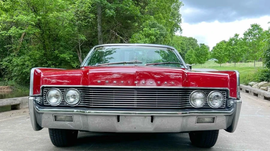 1966 Lincoln Continental 4th Gen - Image 18 of 31