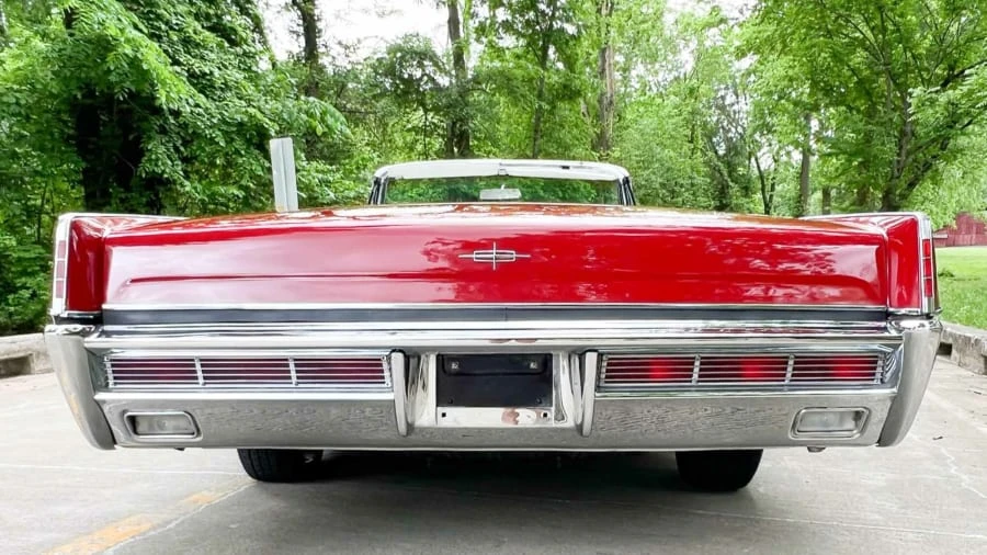 1966 Lincoln Continental 4th Gen - Image 19 of 31