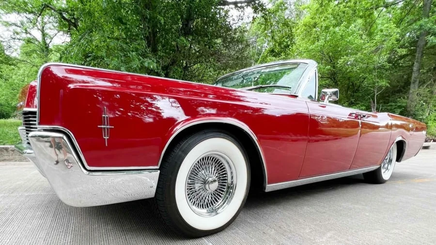 1966 Lincoln Continental 4th Gen - Image 24 of 31