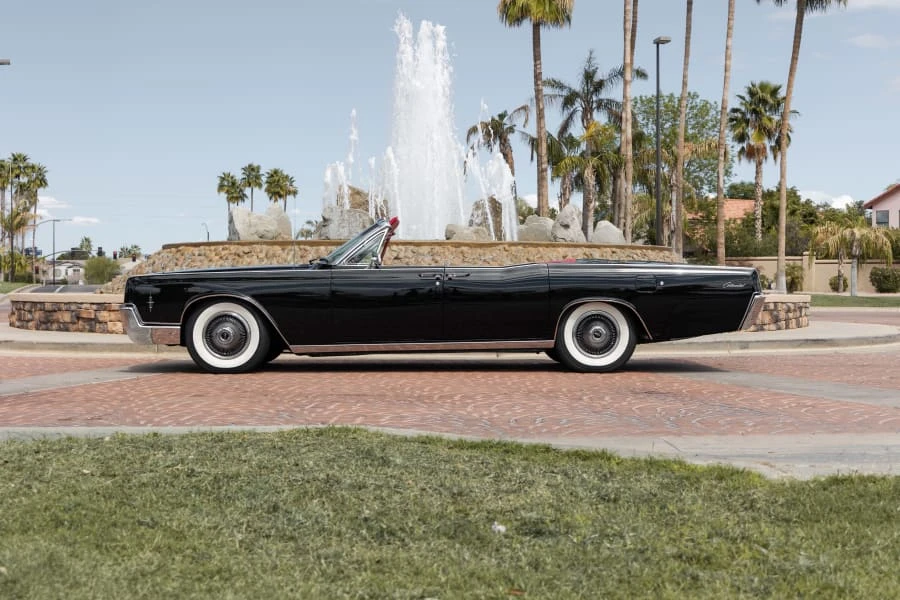 1966 Lincoln Continental 4th Gen - Image 2 of 31