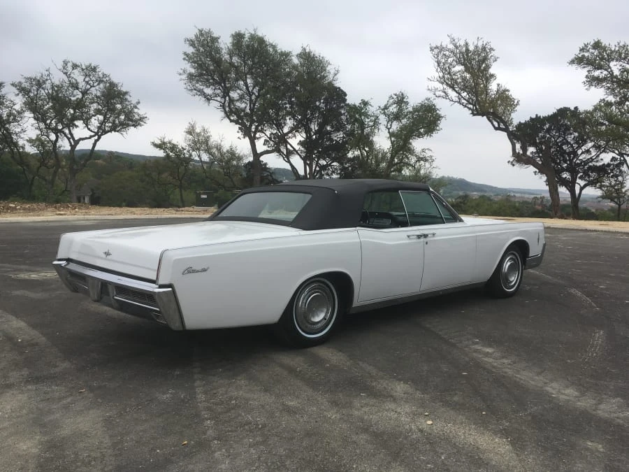 1966 Lincoln Continental 4th Gen - Image 8 of 10