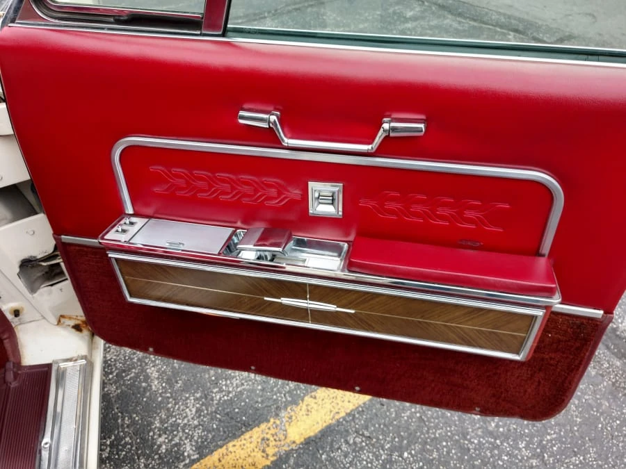 1966 Lincoln Continental 4th Gen - Image 7 of 9