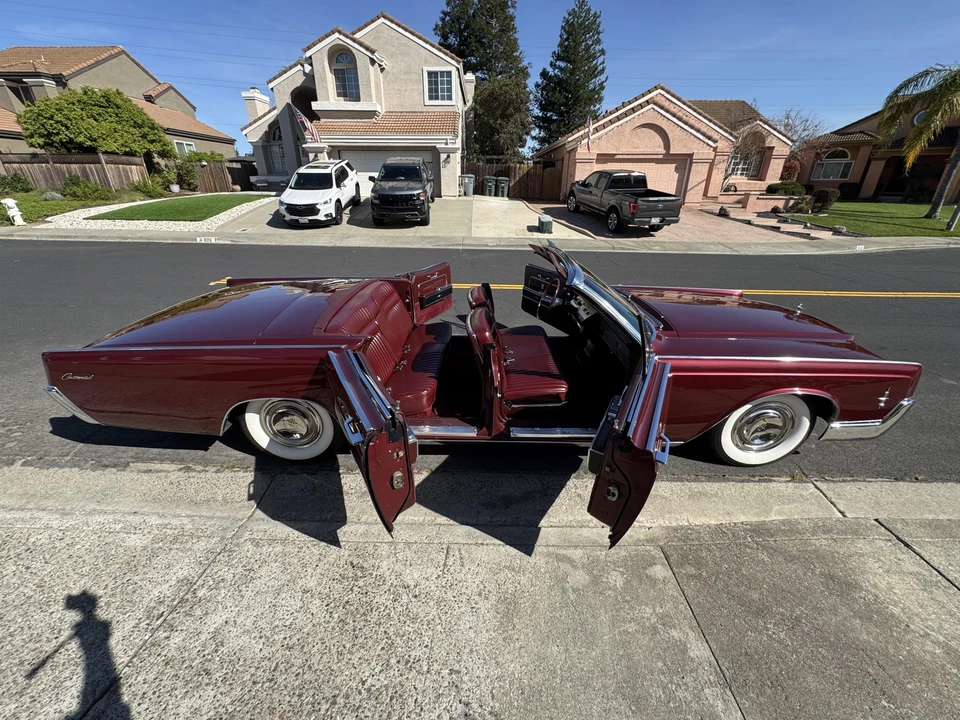 1966 Lincoln Continental 4th Gen - Image 12 of 21