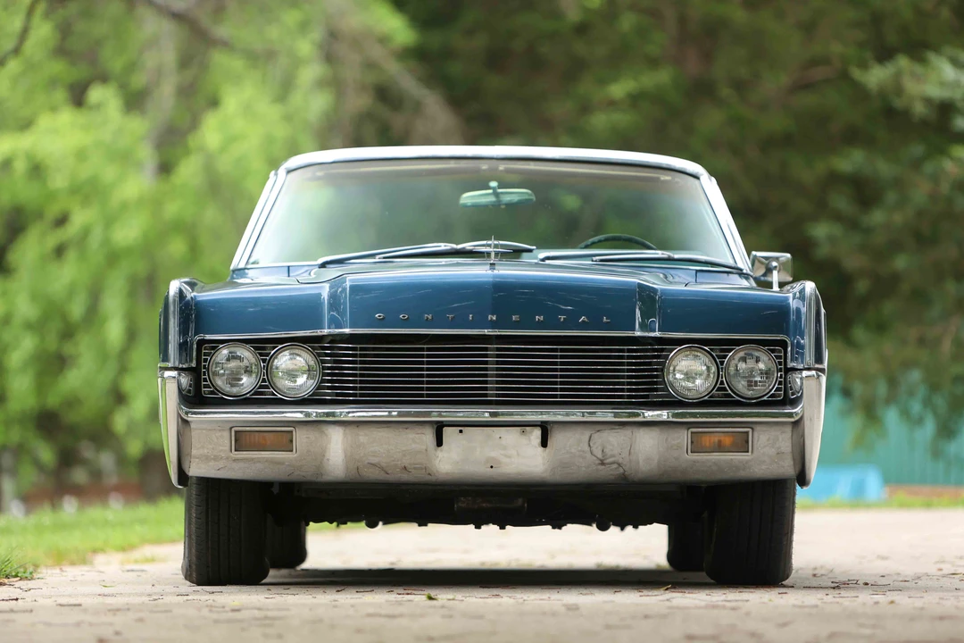 1966 Lincoln Continental 4th Gen - Image 2 of 31