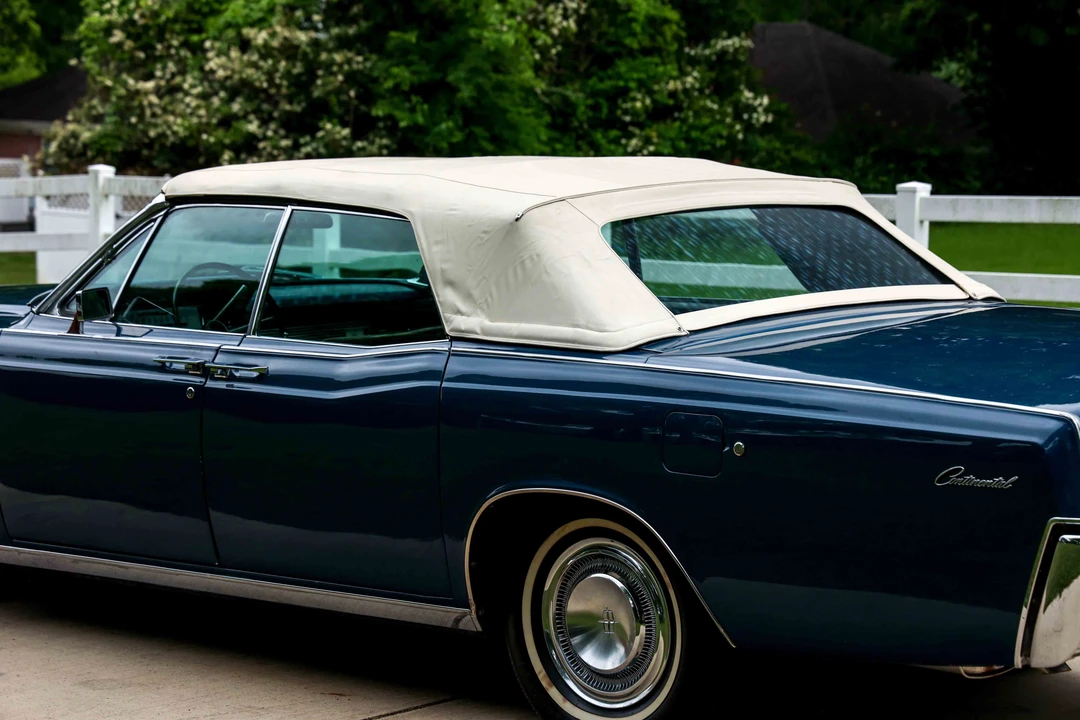 1966 Lincoln Continental 4th Gen - Image 9 of 31