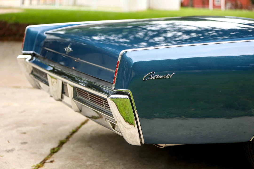 1966 Lincoln Continental 4th Gen - Image 15 of 31