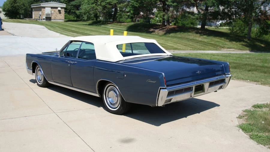 1966 Lincoln Continental 4th Gen - Image 8 of 31