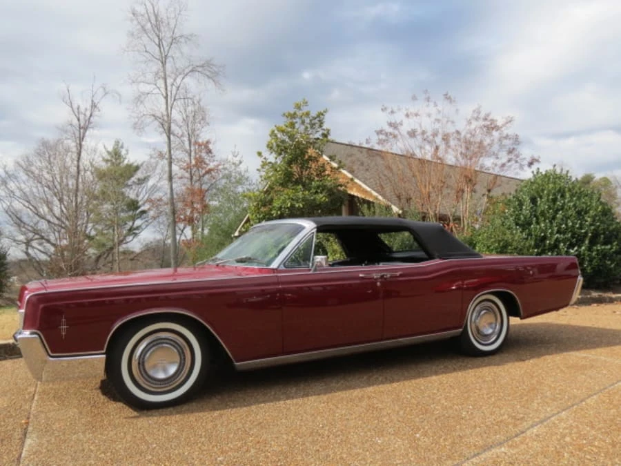 1966 Lincoln Continental 4th Gen - Image 9 of 10