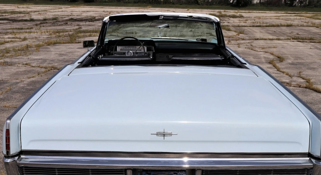 1966 Lincoln Continental 4th Gen - Image 6 of 12