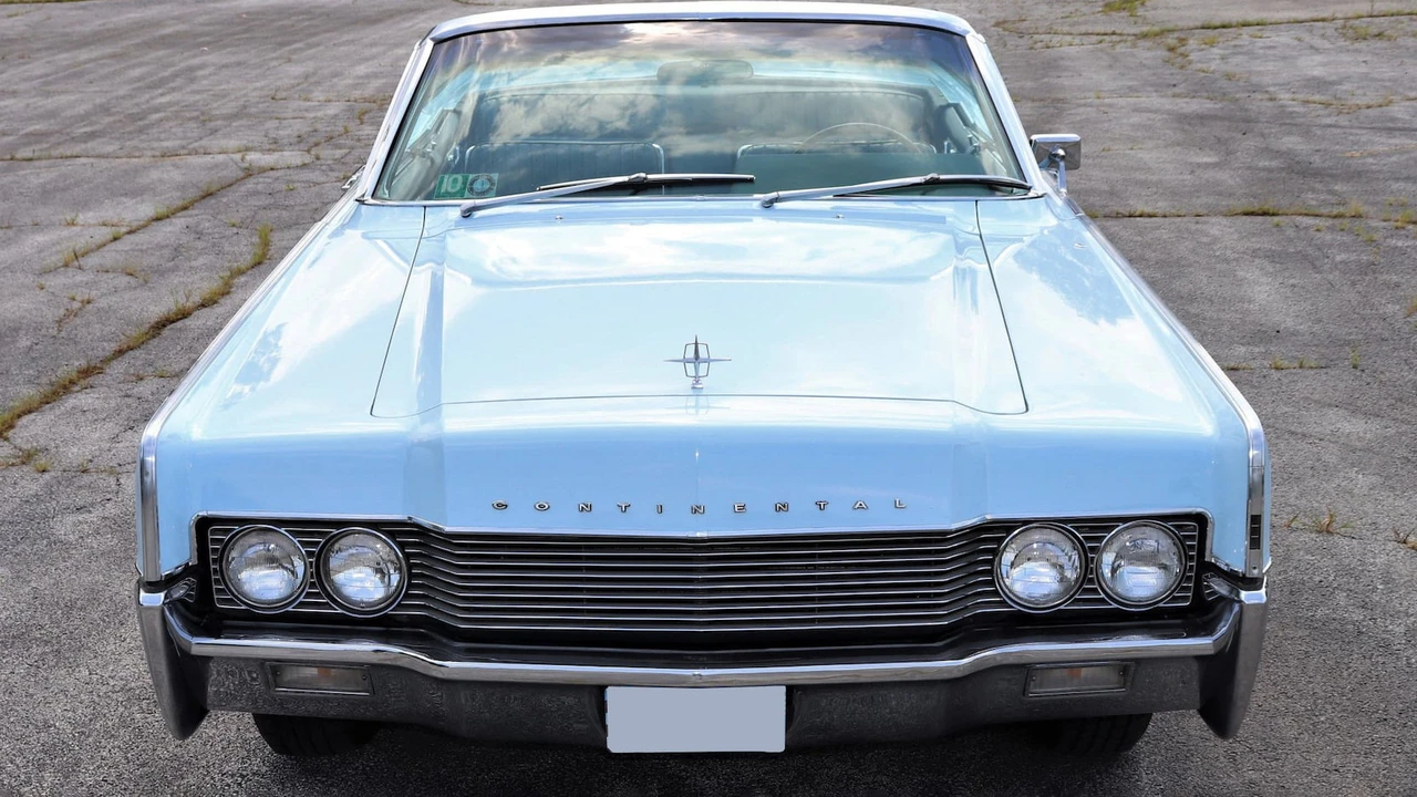 1966 Lincoln Continental 4th Gen - Image 12 of 12