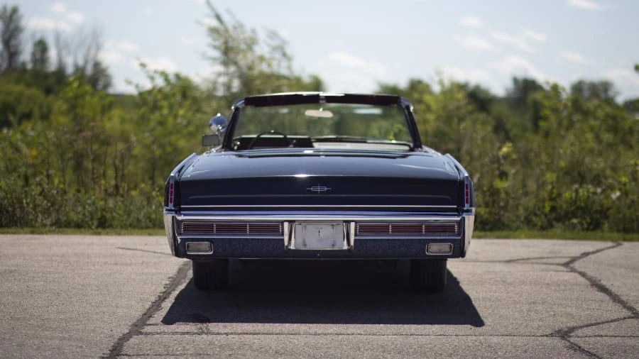 1966 Lincoln Continental 4th Gen - Image 17 of 20