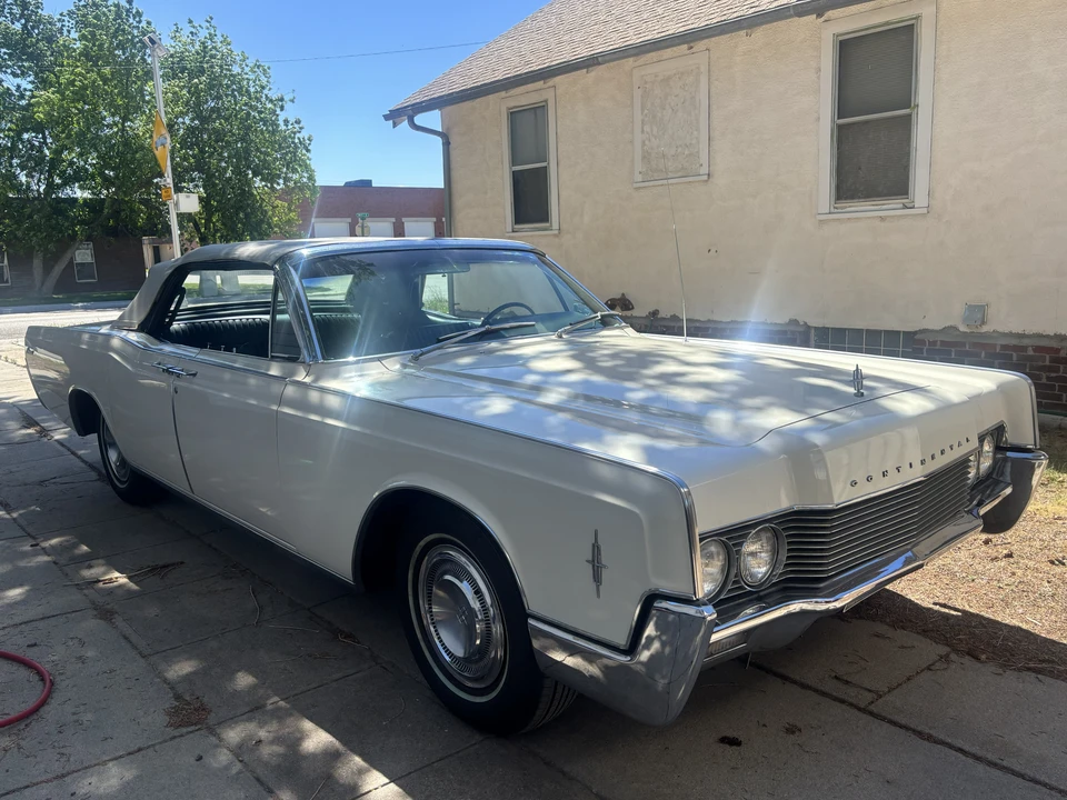 1966 Lincoln Continental 4th Gen - Image 13 of 31