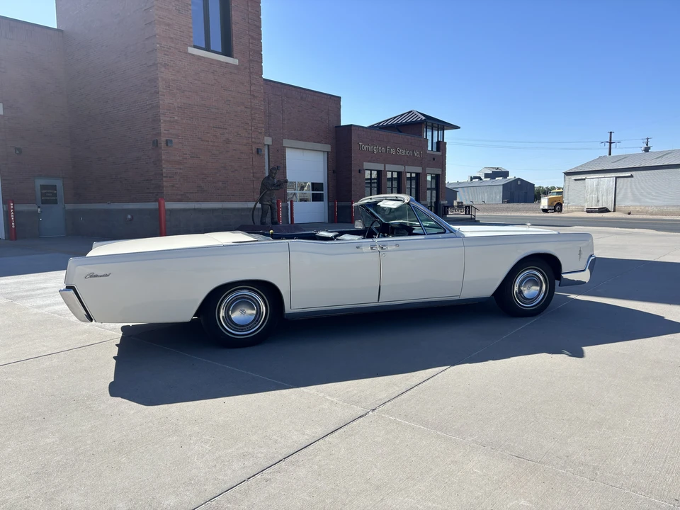 1966 Lincoln Continental 4th Gen - Image 5 of 31