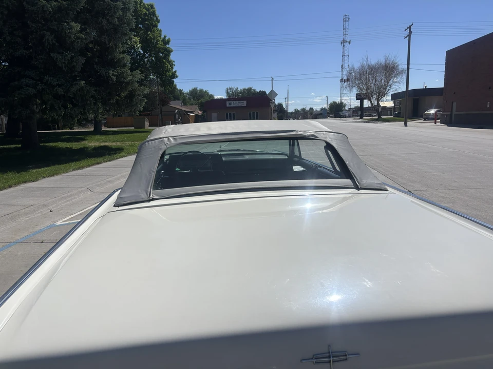 1966 Lincoln Continental 4th Gen - Image 15 of 31