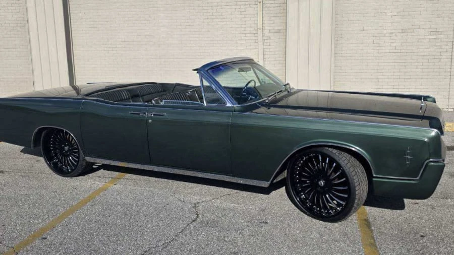 1966 Lincoln Continental 4th Gen - Image 5 of 23