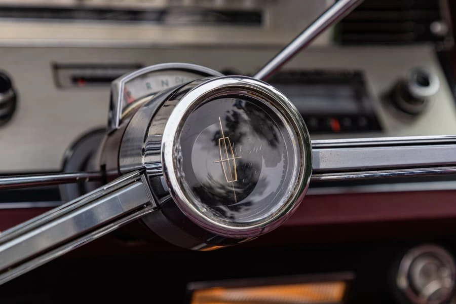 1966 Lincoln Continental 4th Gen - Image 24 of 31
