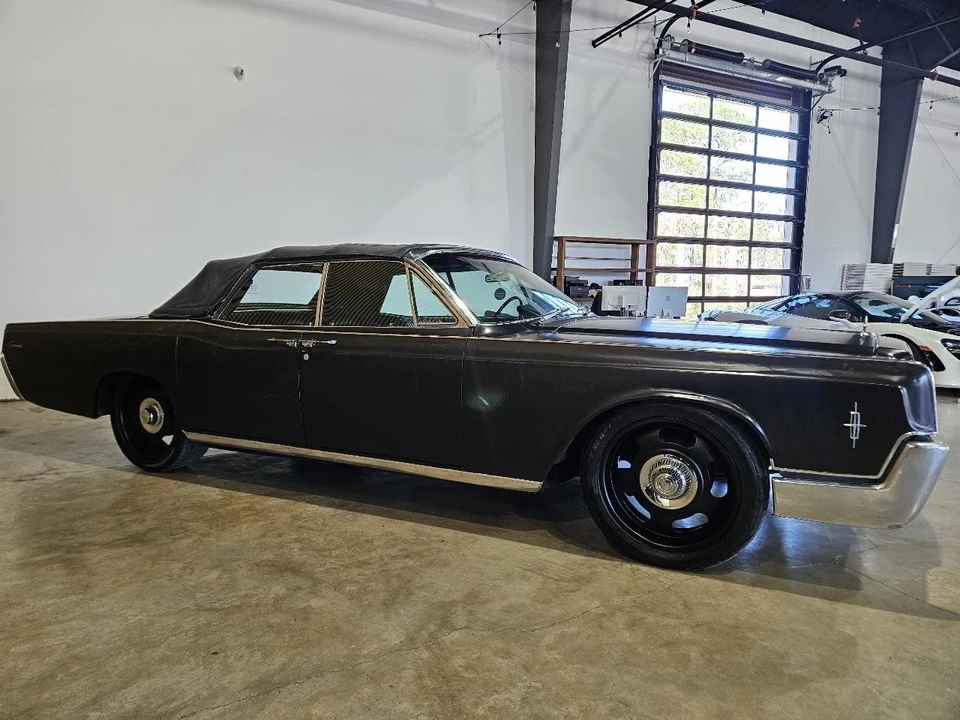 1966 Lincoln Continental 4th Gen - Image 2 of 21
