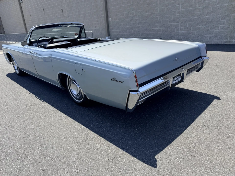 1966 Lincoln Continental 4th Gen - Image 27 of 31