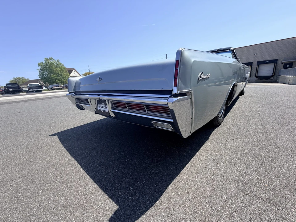 1966 Lincoln Continental 4th Gen - Image 23 of 31