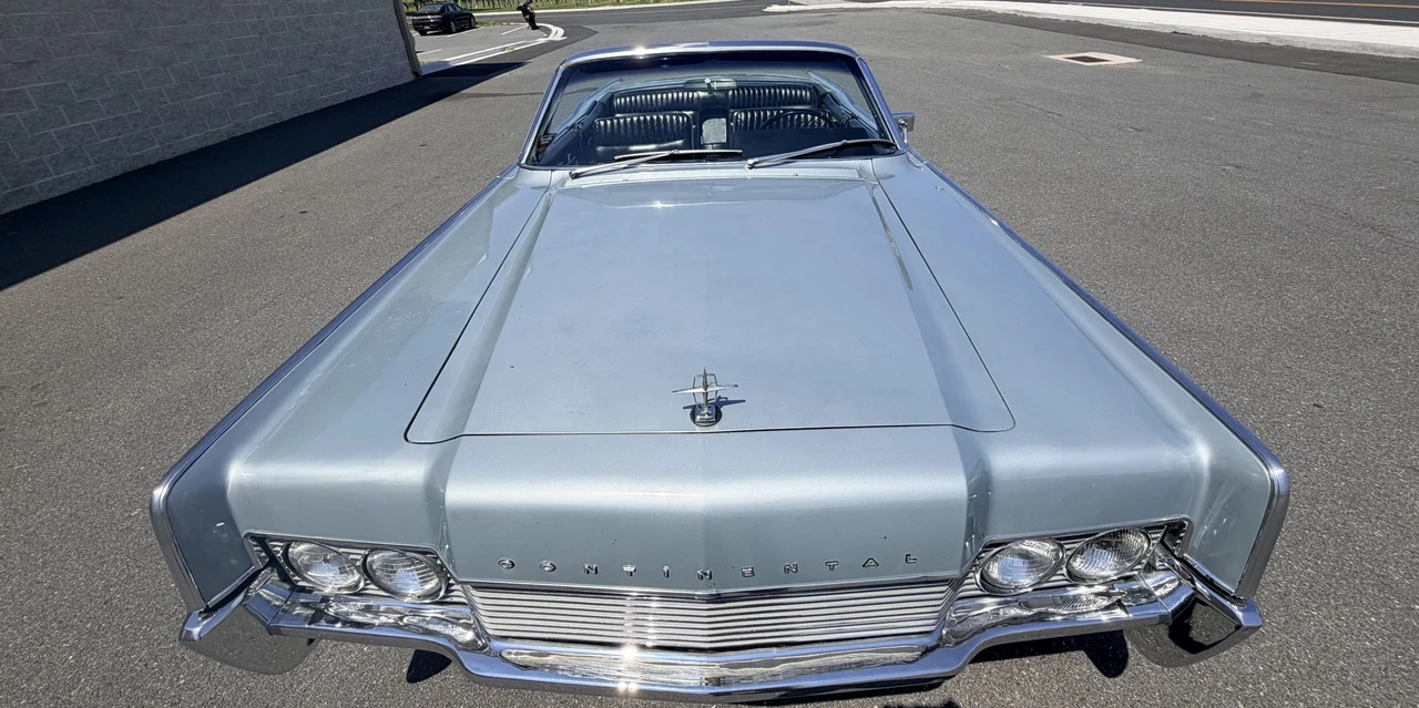 1966 Lincoln Continental 4th Gen - Image 11 of 31
