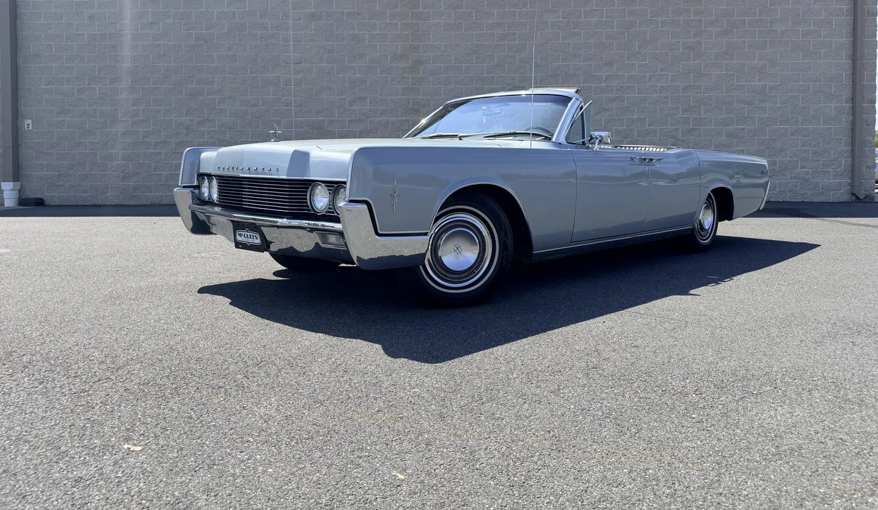 1966 Lincoln Continental 4th Gen - Image 4 of 31