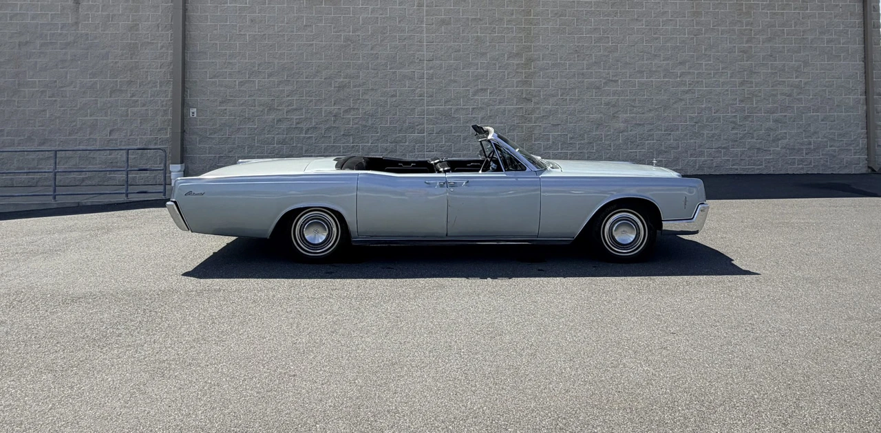 1966 Lincoln Continental 4th Gen - Image 20 of 31