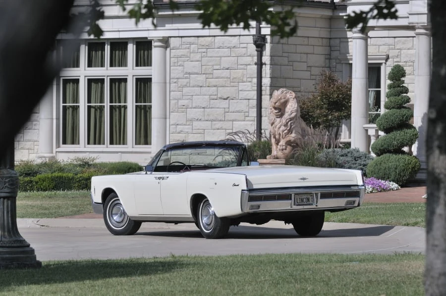 1966 Lincoln Continental 4th Gen - Image 2 of 9