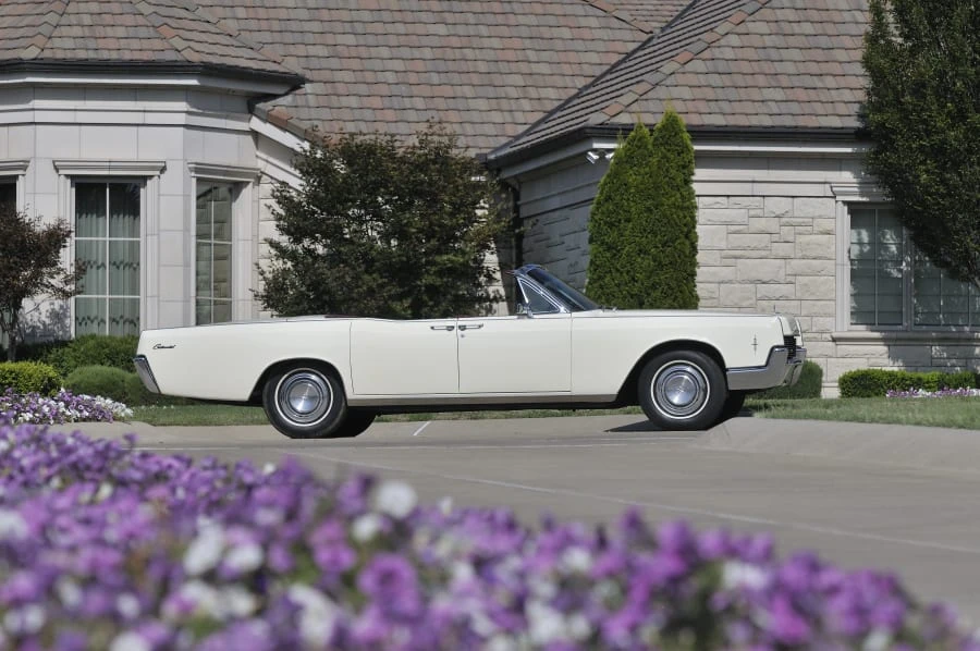 1966 Lincoln Continental 4th Gen - Image 7 of 9