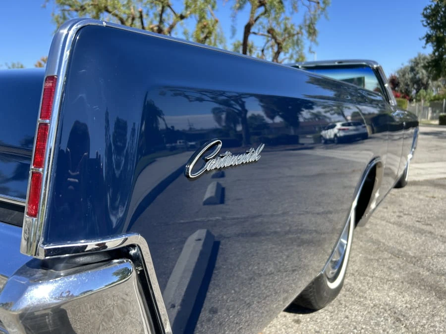 1966 Lincoln Continental 4th Gen - Image 6 of 13