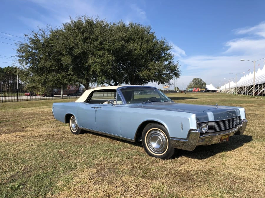 1966 Lincoln Continental 4th Gen - Image 11 of 17