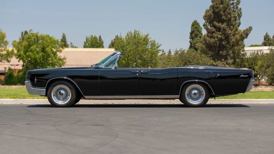 1966 Lincoln Continental 4th Gen - Image 2 of 24