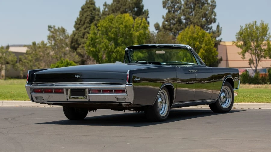 1966 Lincoln Continental 4th Gen - Image 12 of 24