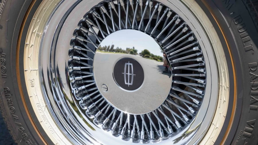 1966 Lincoln Continental 4th Gen - Image 20 of 24