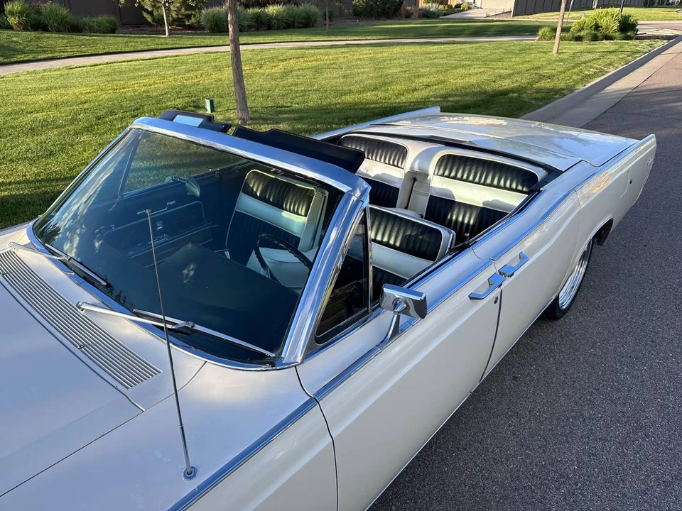 1966 Lincoln Continental 4th Gen - Image 8 of 24