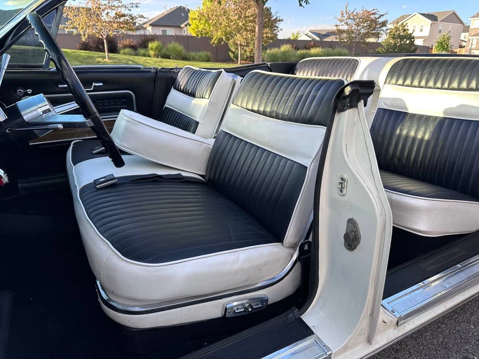 1966 Lincoln Continental 4th Gen - Image 6 of 24