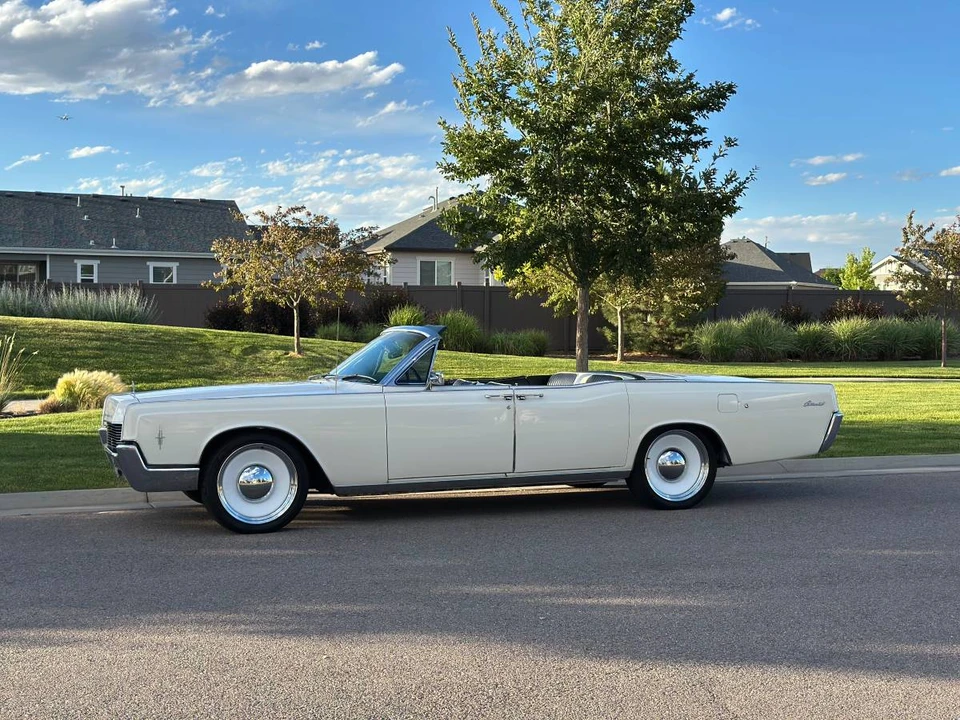 1966 Lincoln Continental 4th Gen - Image 19 of 24