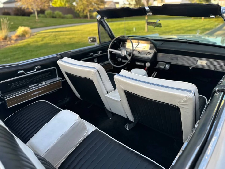 1966 Lincoln Continental 4th Gen - Image 20 of 24