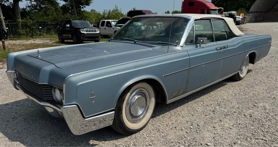 1966 Lincoln Continental 4th Gen - Image 9 of 20
