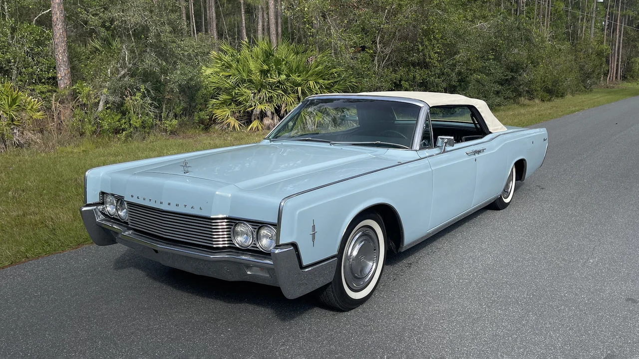 1966 Lincoln Continental 4th Gen - Image 3 of 16